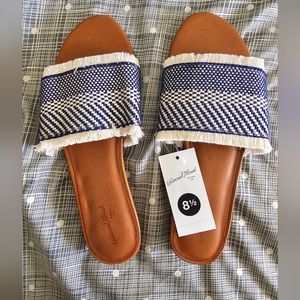 NWT sandals 8.5